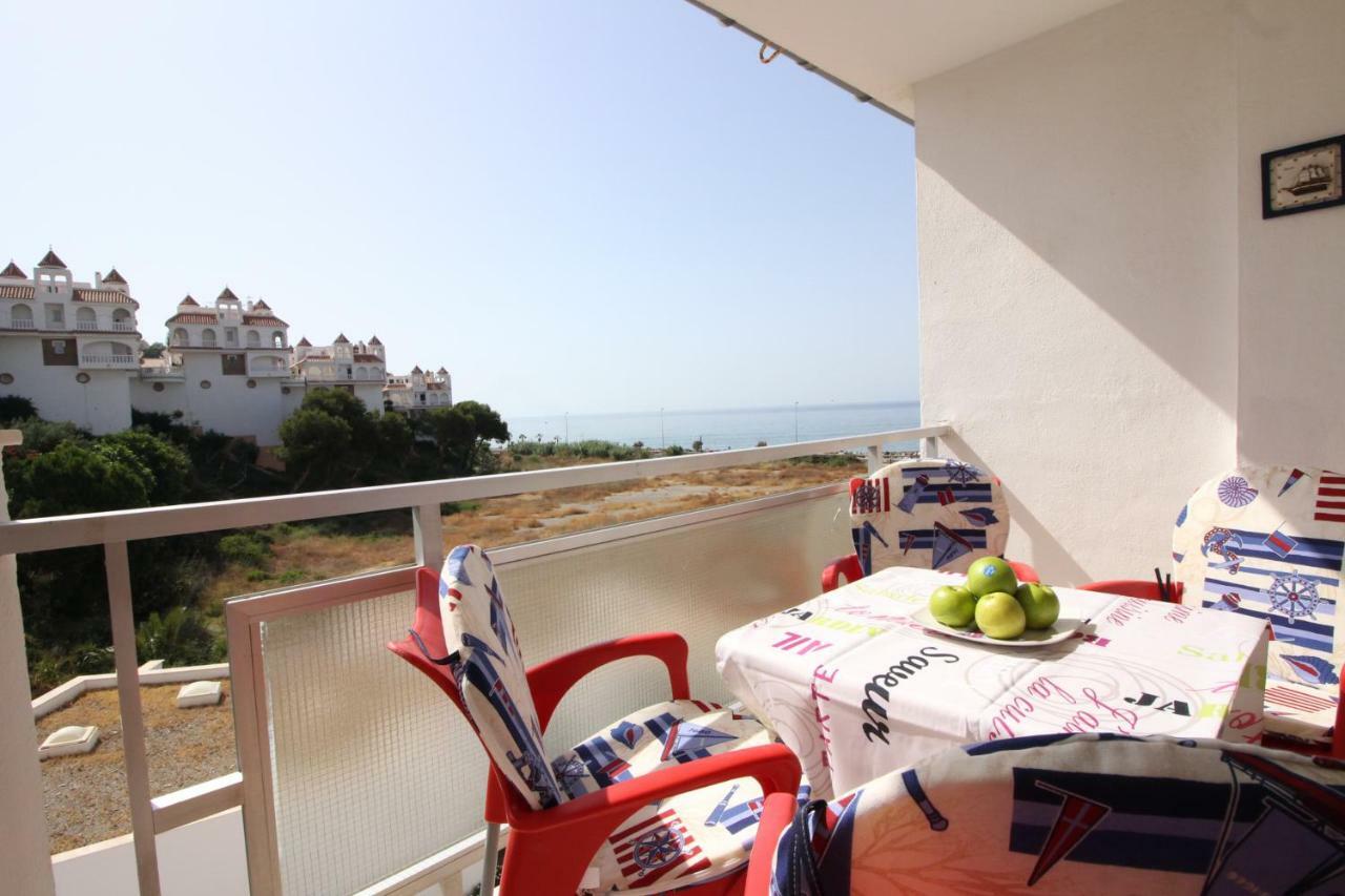 Holidays And Family Apartment Mezquitilla Bagian luar foto