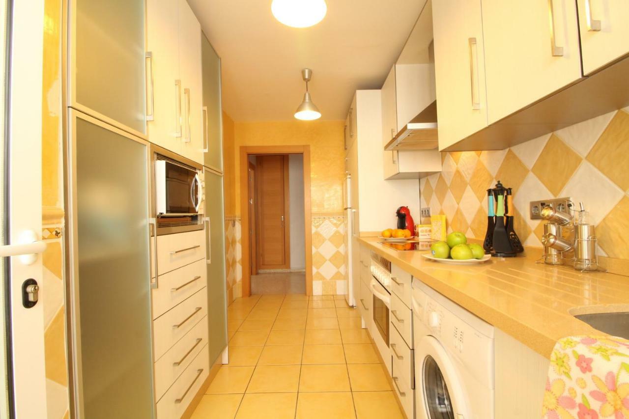 Holidays And Family Apartment Mezquitilla Bagian luar foto