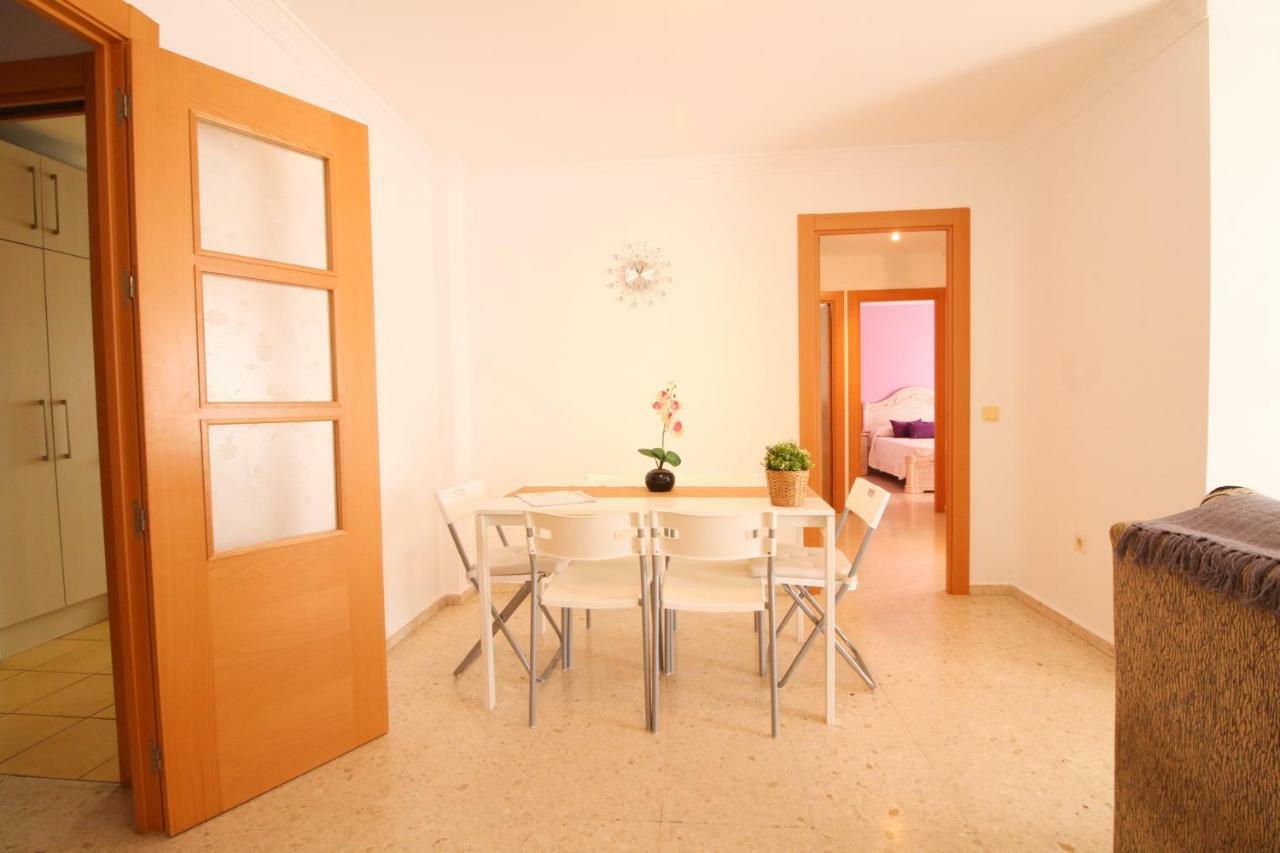 Holidays And Family Apartment Mezquitilla Bagian luar foto